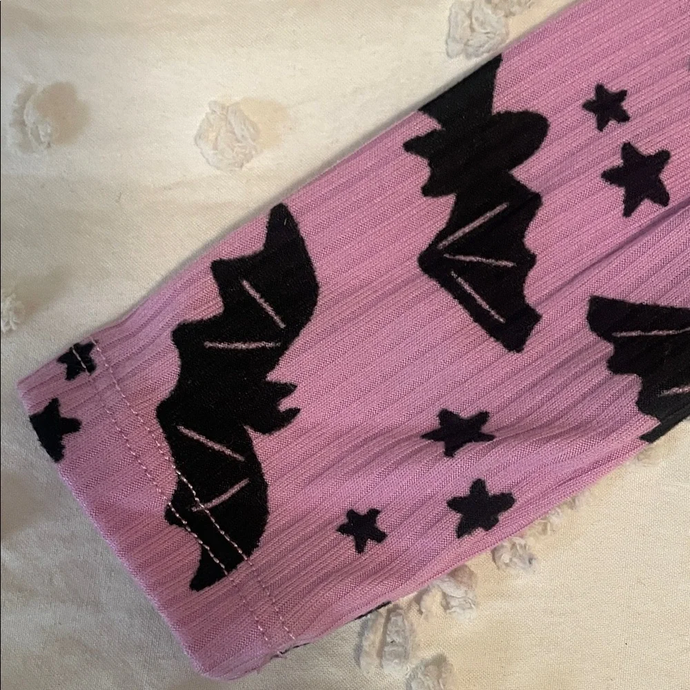Charming Bat Print Kids Halloween outfit nwt 6-9 months